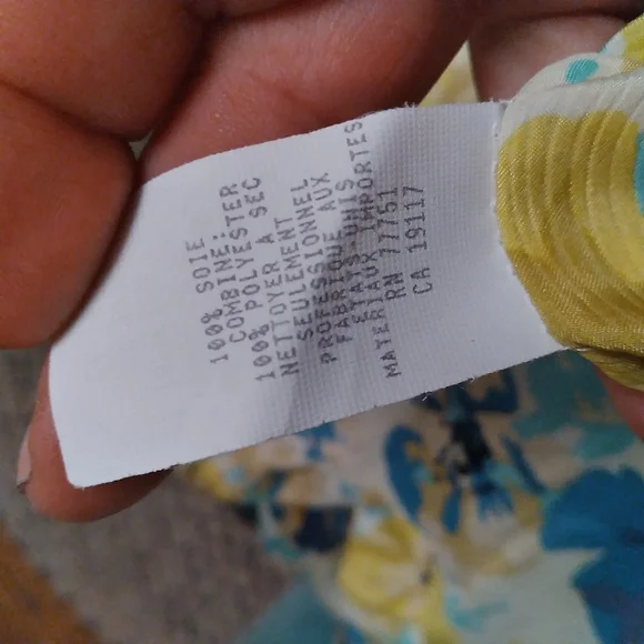 VINTAGE BETSEY JOHNSON Yellow, Blue, White Floral Silk Halter Style Dress, sz 8 - Picture 11 of 11